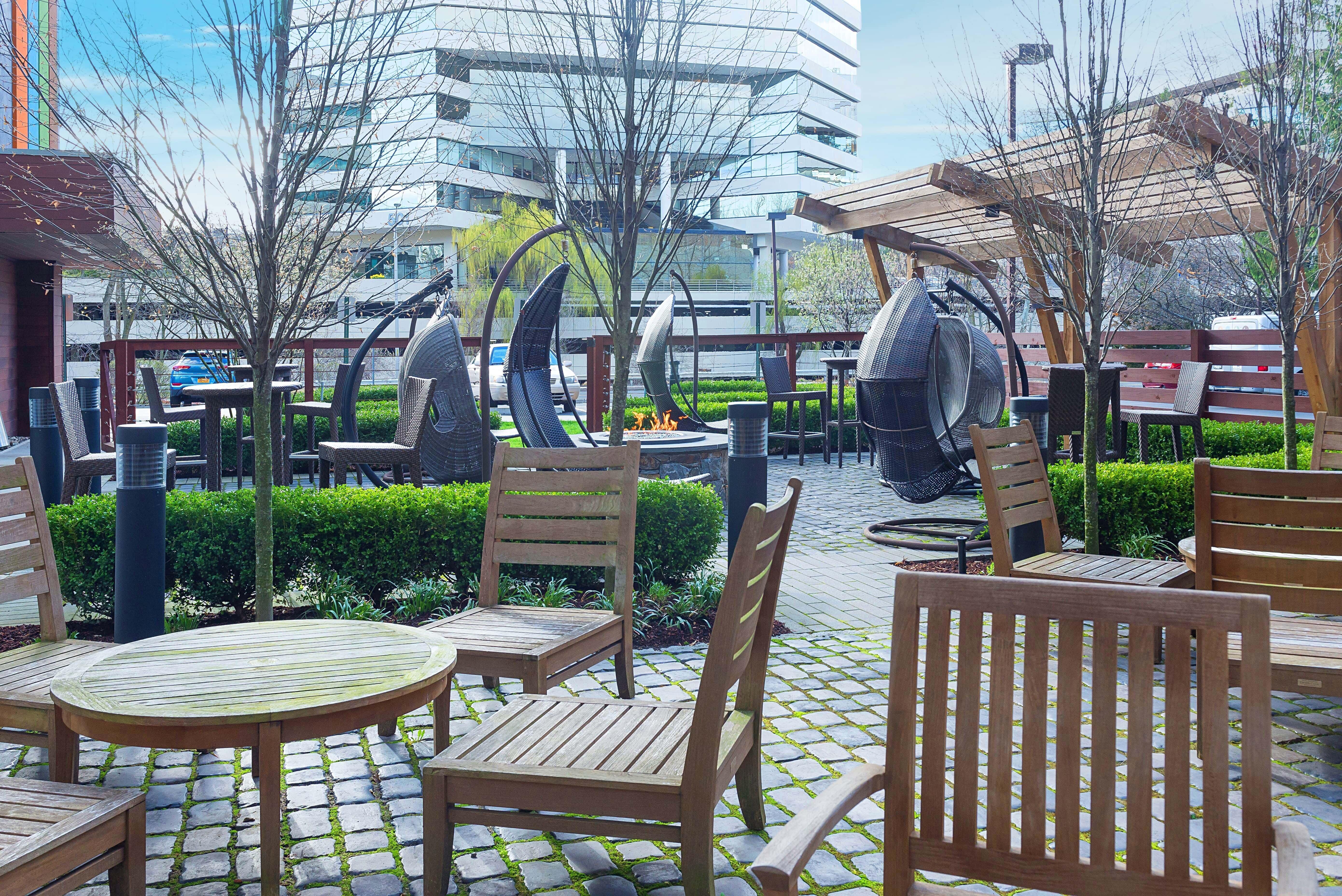 Even Hotel Norwalk By Ihg Exterior foto