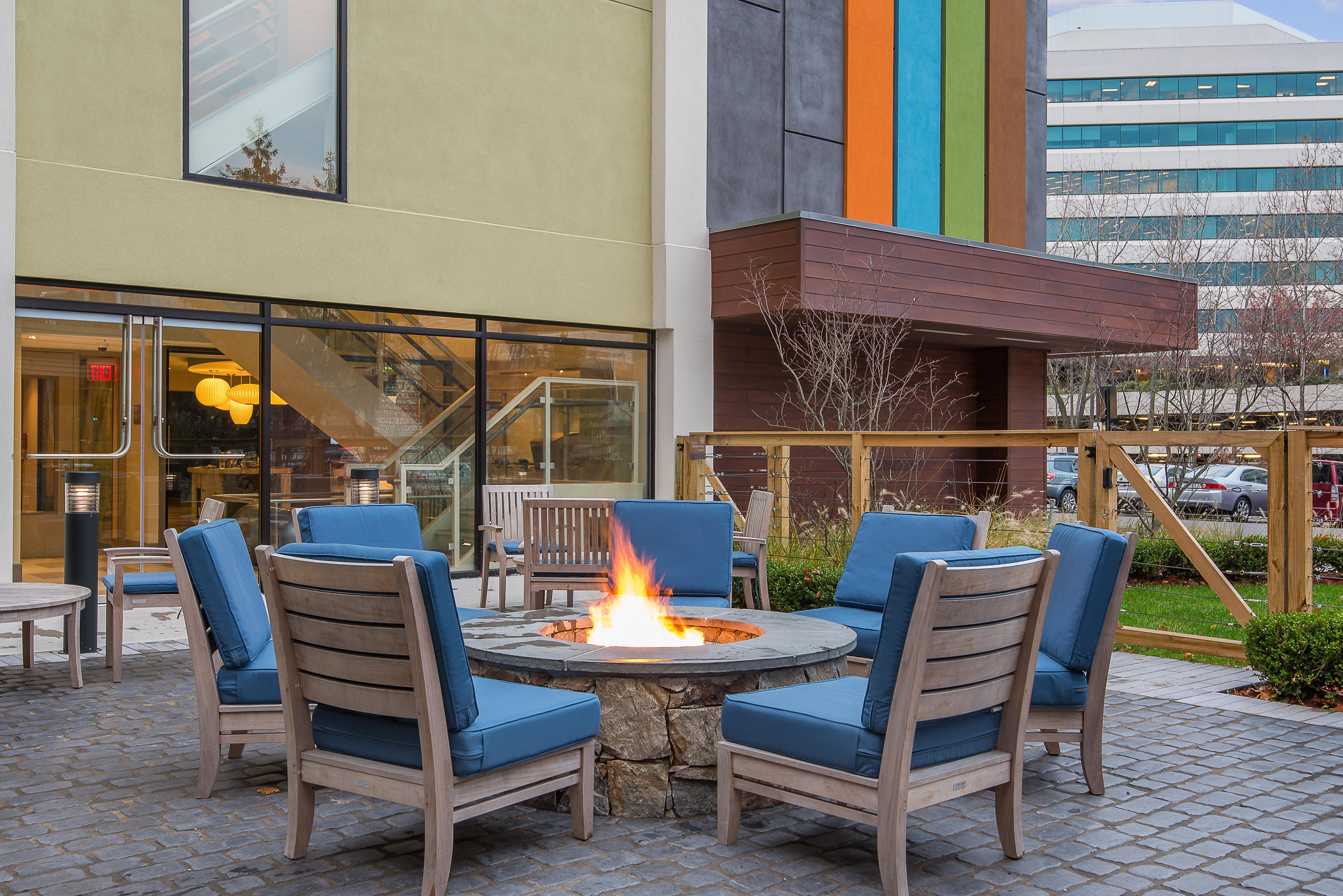 Even Hotel Norwalk By Ihg Exterior foto